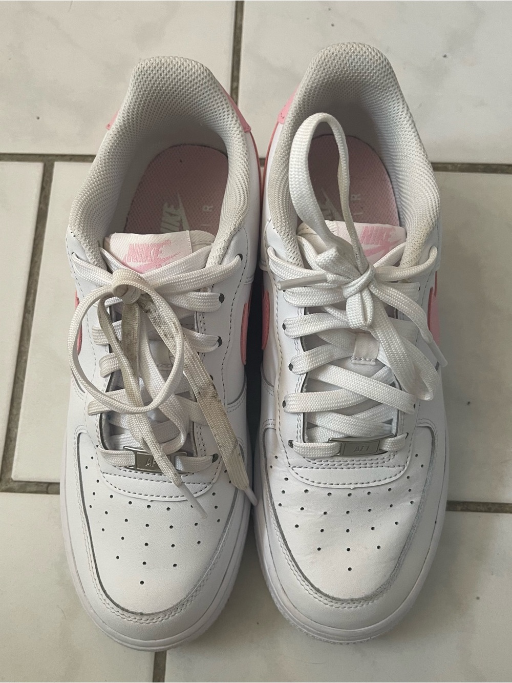🤍🩷 Nike Air Force 1 Sneakers — White with Pink Swoosh - Picture 5 of 8